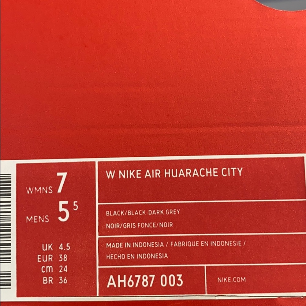 Nike Air Huarache City Black W AUTHENTIC - Picture 8 of 8